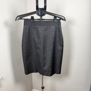 Classiques Entier Black Animal Print Textured Pencil Skirt Size 4